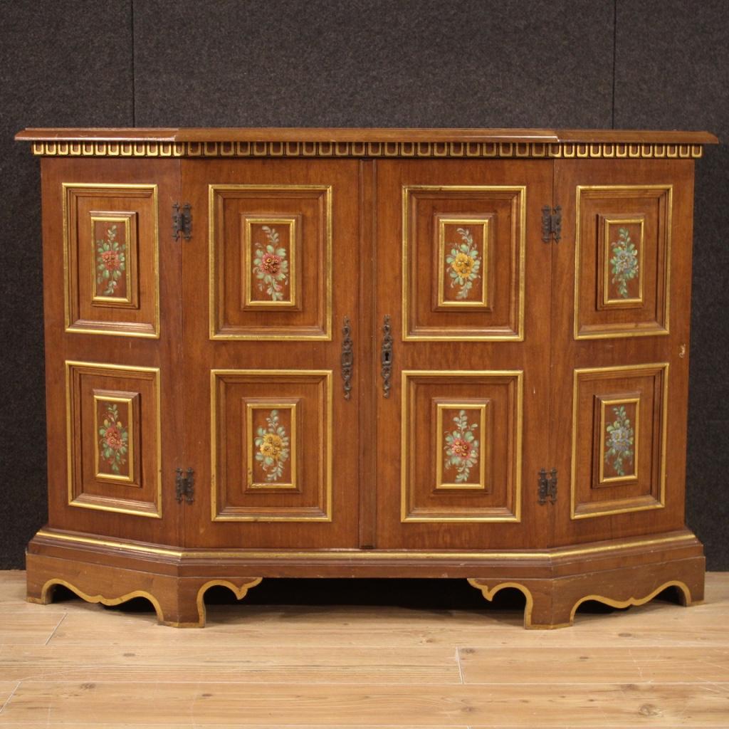 20th Century Lacquered, Gilded and Hand Painted Wood Italian Sideboard, 1970 In Good Condition In Vicoforte, Piedmont