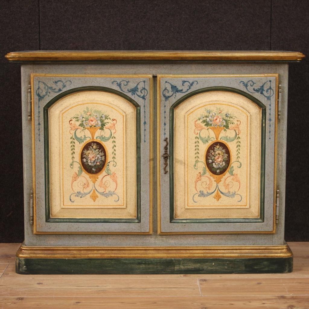 20th Century Lacquered, Gilded and Painted Wood Italian Sideboard, 1970 In Good Condition In Vicoforte, Piedmont