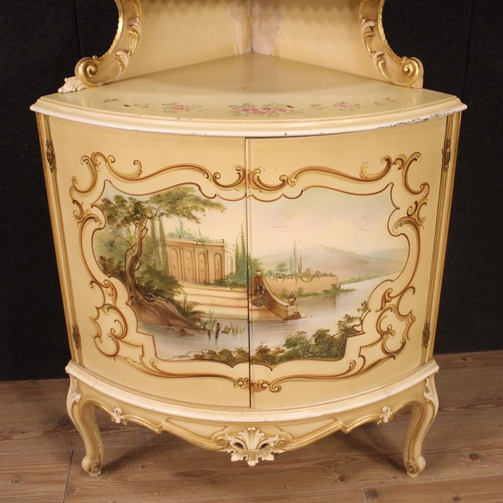 20th Century Lacquered Gold Painted Wood Italian Corner Cupboard, 1960s For Sale 2