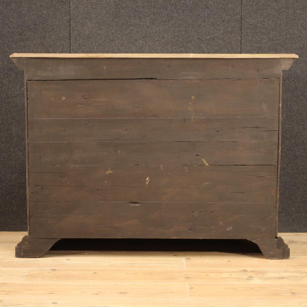 20th Century Lacquered, Painted and Chiseled Wood Venetian Sideboard, 1960 In Good Condition In Vicoforte, Piedmont