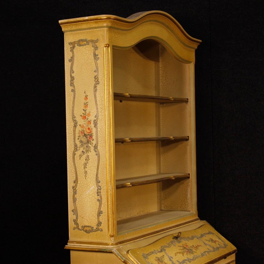 20th Century Lacquered, Painted and Gilded Wood Venetian Trumeau, 1960 For Sale 4
