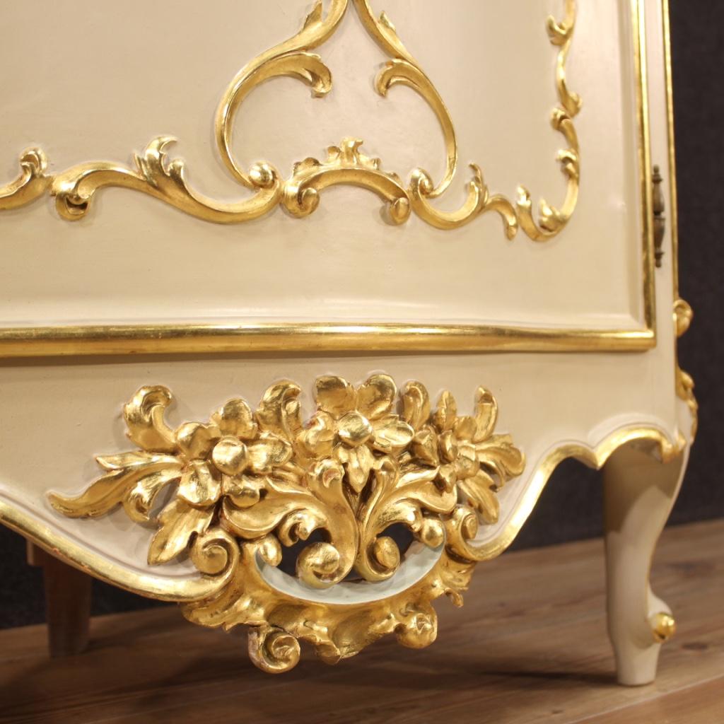 20th Century Lacquered Painted and Gilt Wood Venetian Corner Cabinet, 1960 1