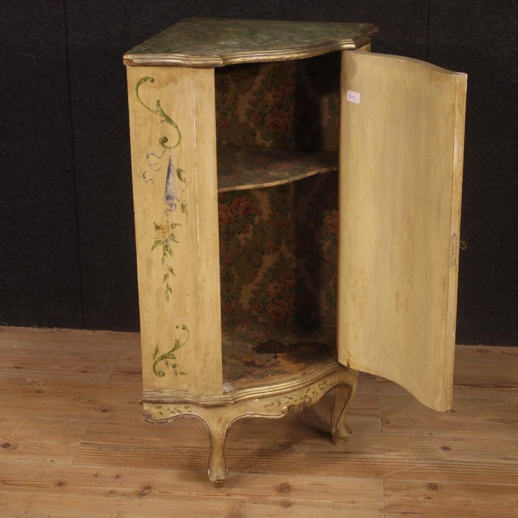 Wood 20th Century Lacquered Painted and Giltwood Venetian Corner Cupboard, 1950