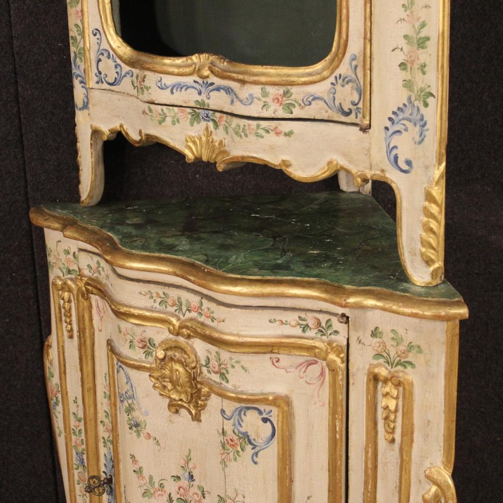 Wood 20th Century Lacquered Painted and Giltwood Venetian Corner Cupboard, 1950