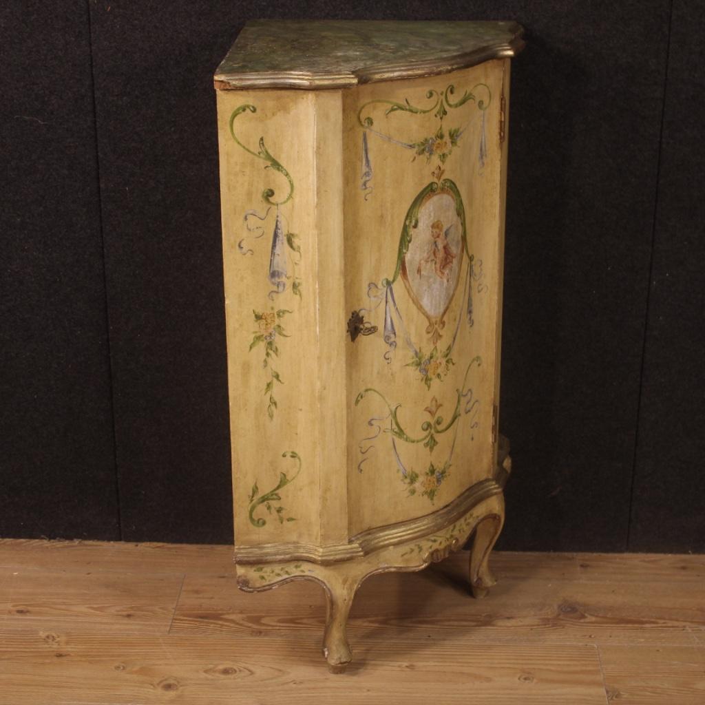20th Century Lacquered Painted and Giltwood Venetian Corner Cupboard, 1950 1