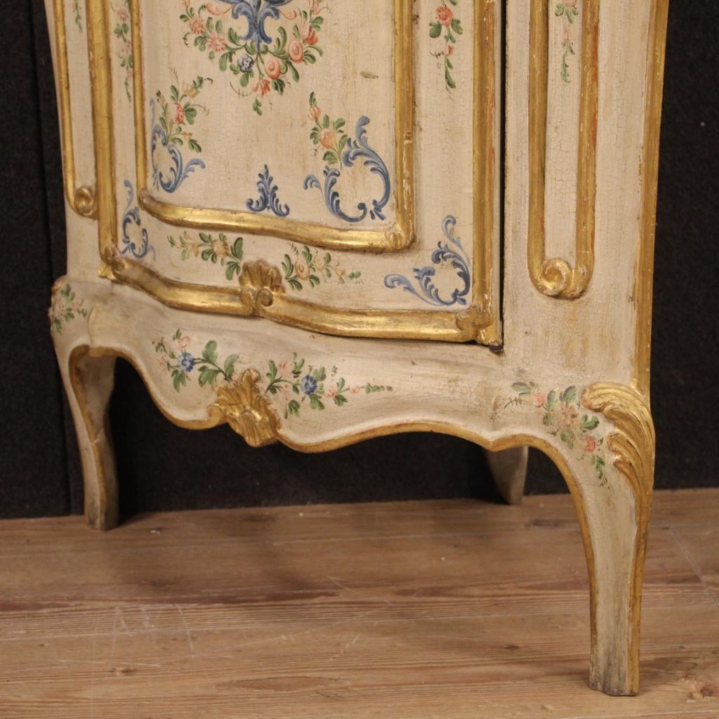 20th Century Lacquered Painted and Giltwood Venetian Corner Cupboard, 1950 1