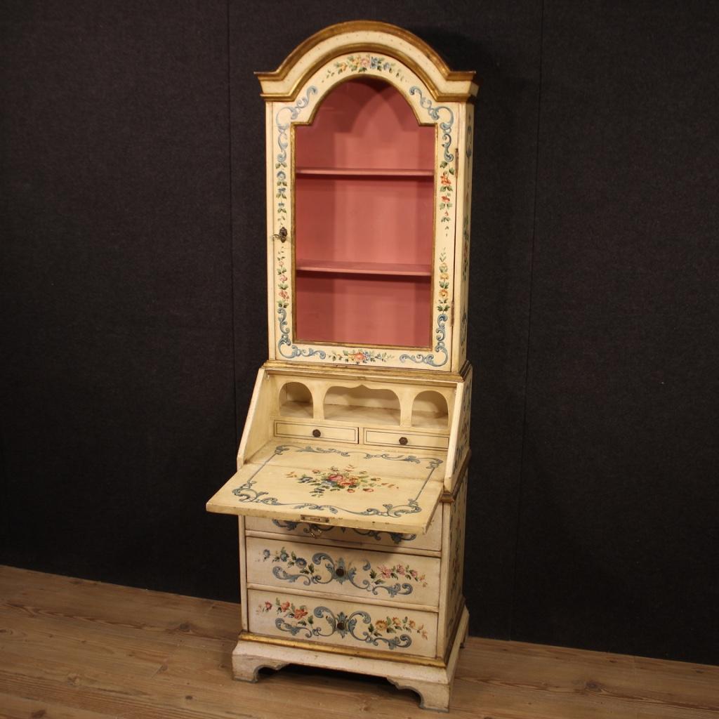 Wood 20th Century Lacquered Painted and Giltwood Venetian Trumeau, 1960