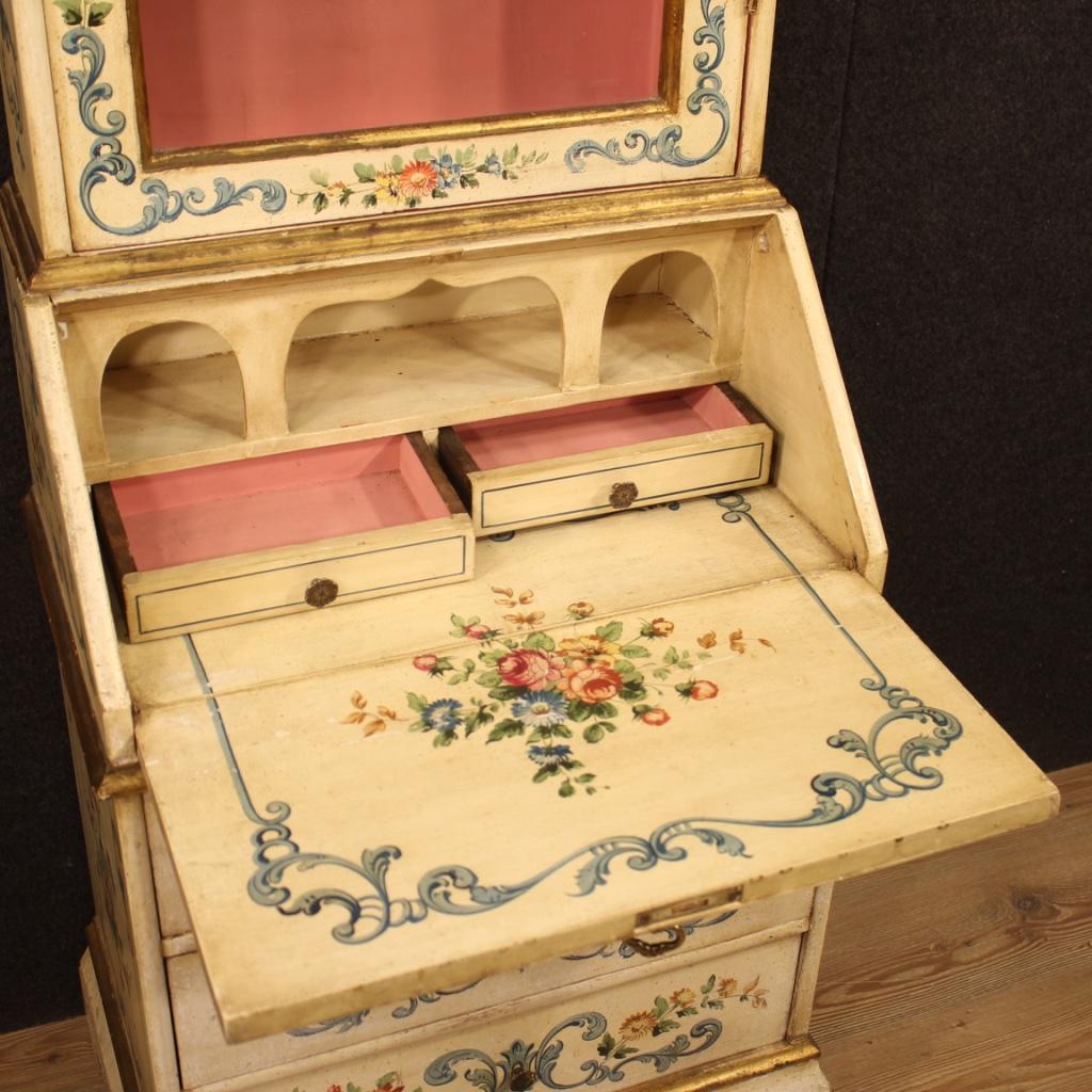 20th Century Lacquered Painted and Giltwood Venetian Trumeau, 1960 1