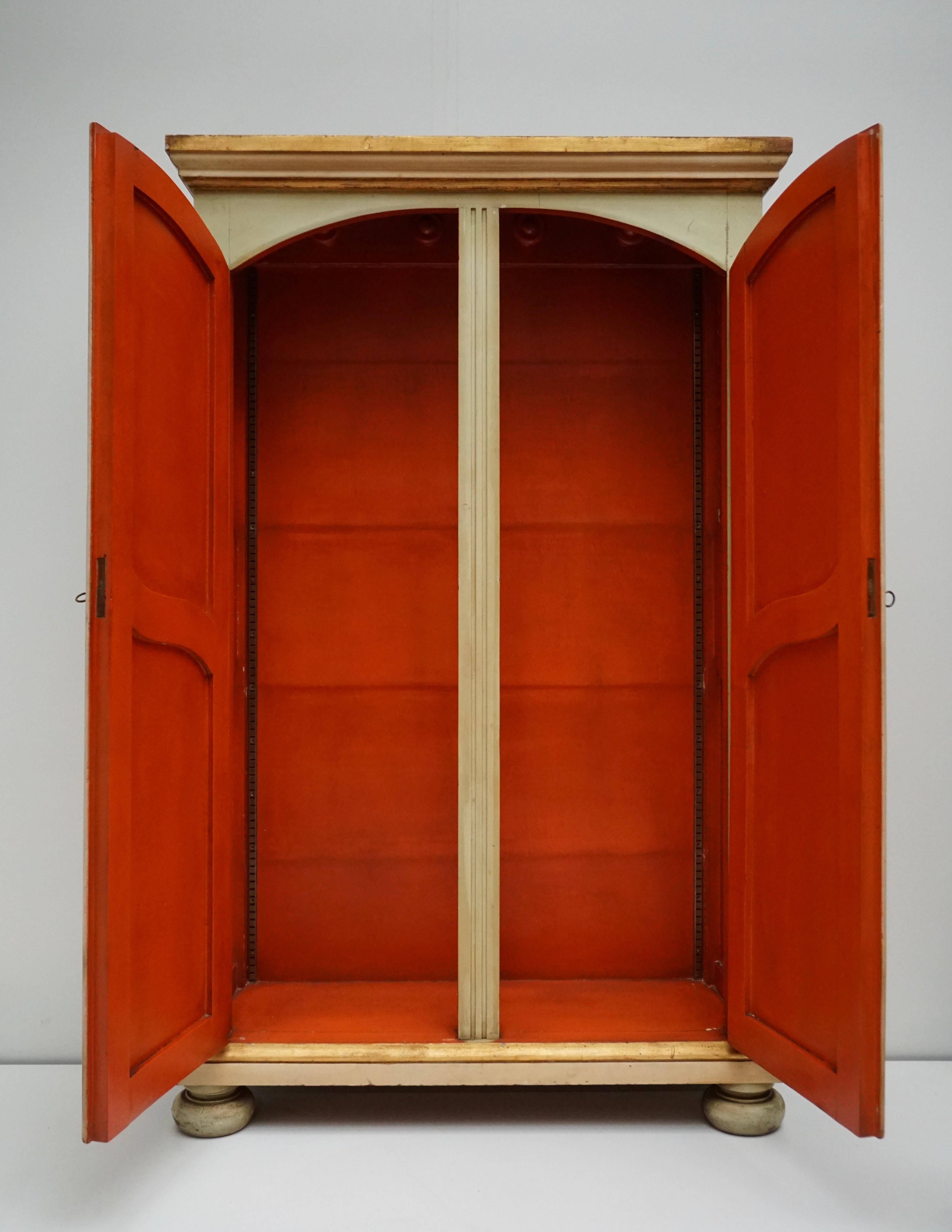 20th Century Lacquered Painted and Giltwood Italian Wardrobe, 1960 For Sale 2