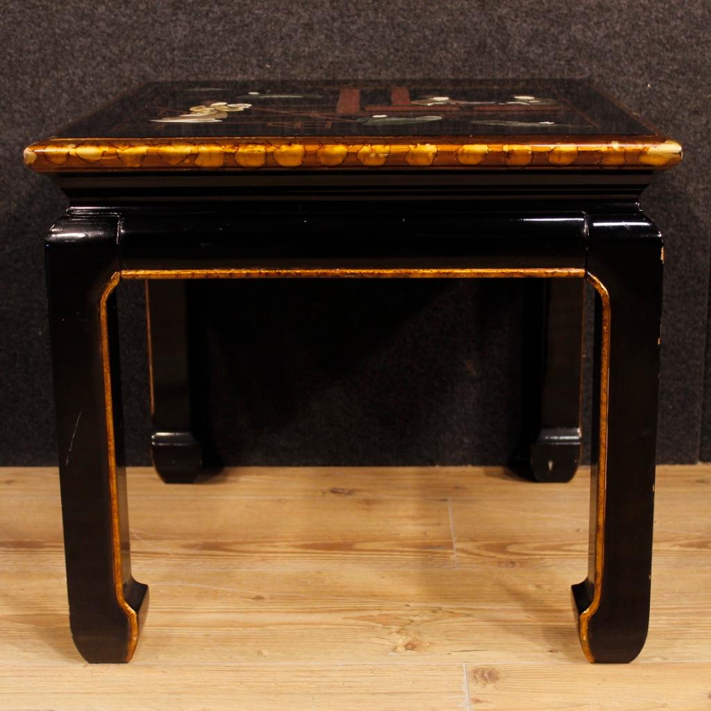 20th Century Lacquered Painted Gold Chinoiserie Wood French Coffee Table, 1970s For Sale 5