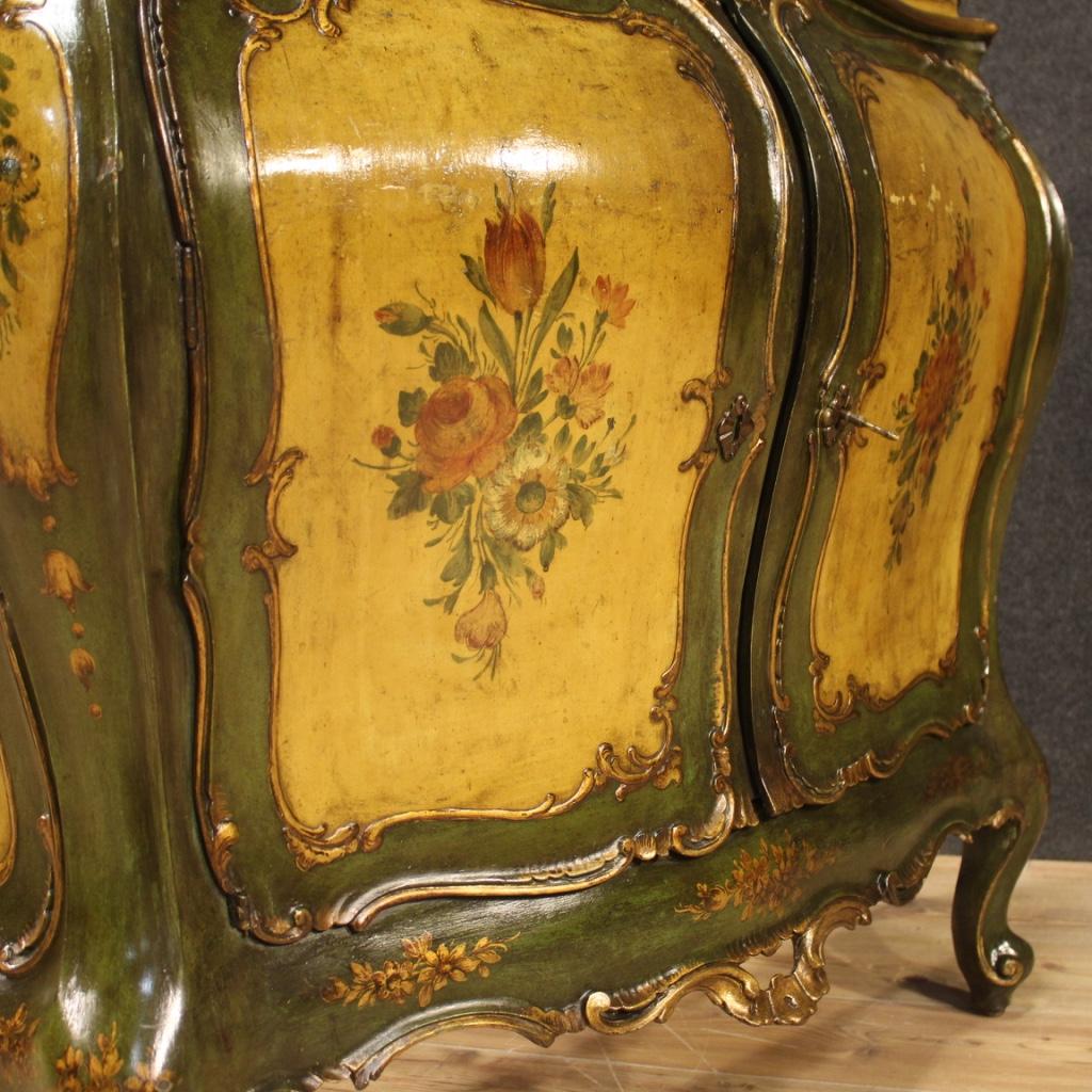 20th Century Lacquered Painted Gold Wood Venetian Sideboard, 1930 3