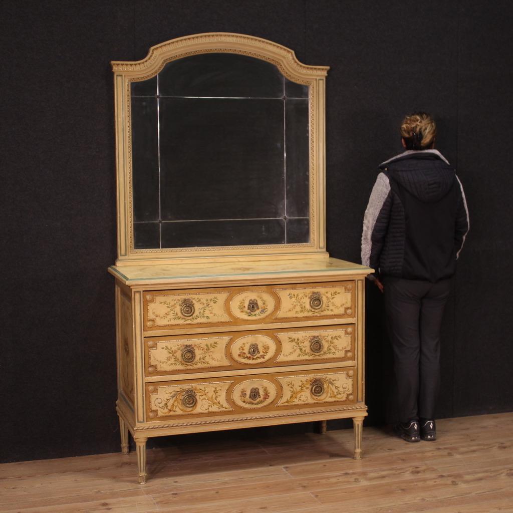 20th Century Lacquered Painted Wood Louis XVI Style Italian Commode with Mirror In Fair Condition For Sale In Vicoforte, Piedmont