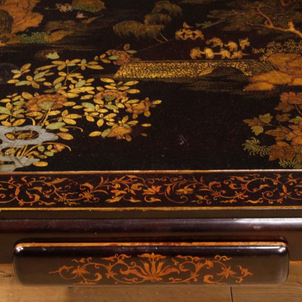20th Century Lacquered Wood Chinese Coffee Table, 1980 1