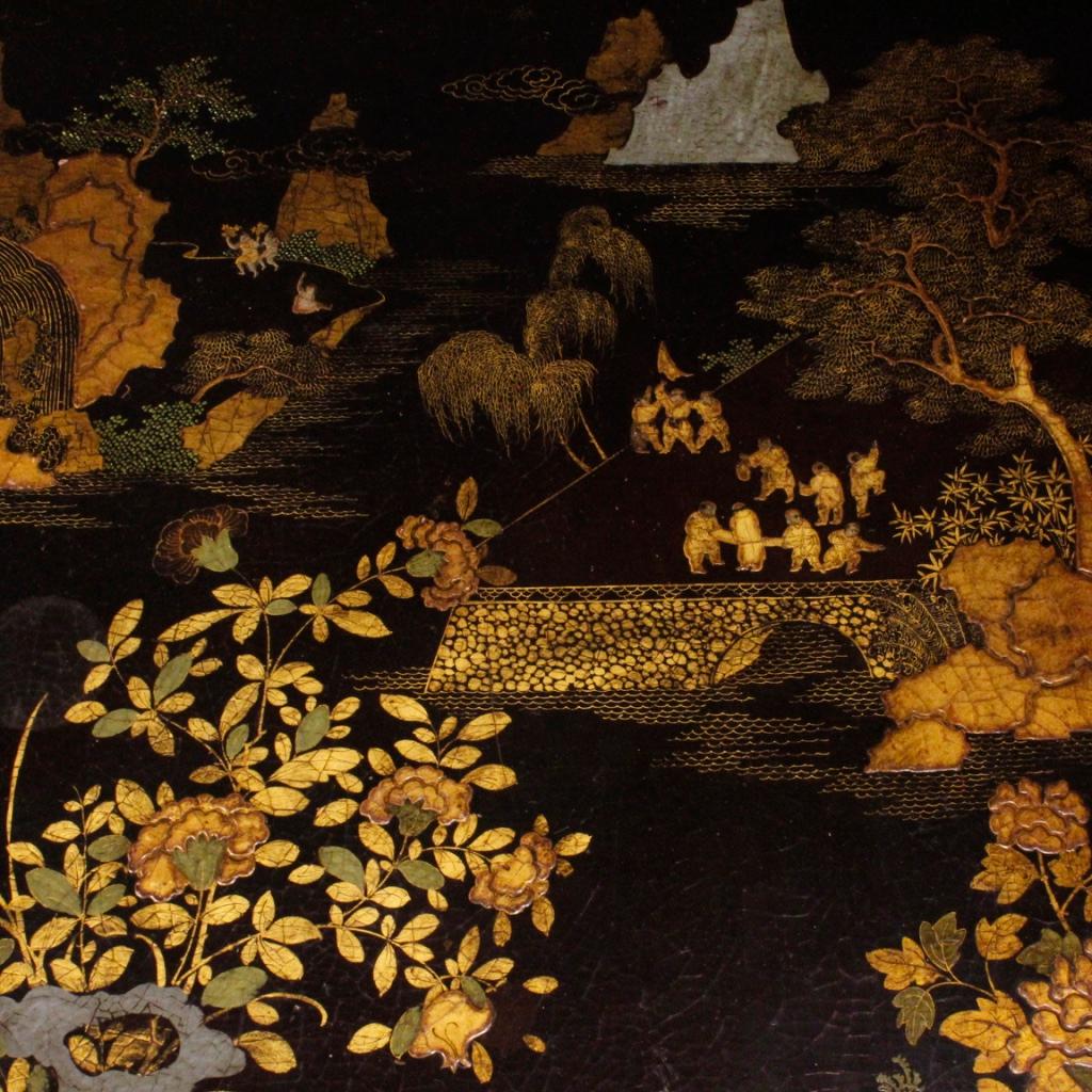 20th Century Lacquered Wood Chinese Coffee Table, 1980 3