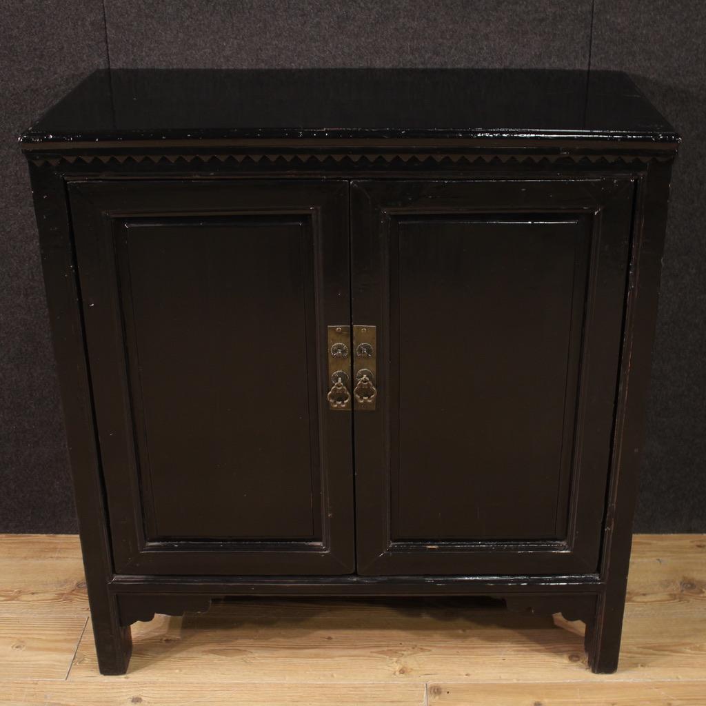 20th Century Lacquered Wood Chinese Sideboard, 1950s For Sale 7