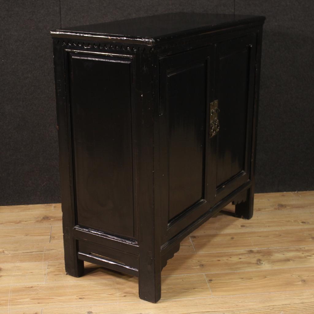 Mid-20th Century 20th Century Lacquered Wood Chinese Sideboard, 1950s For Sale