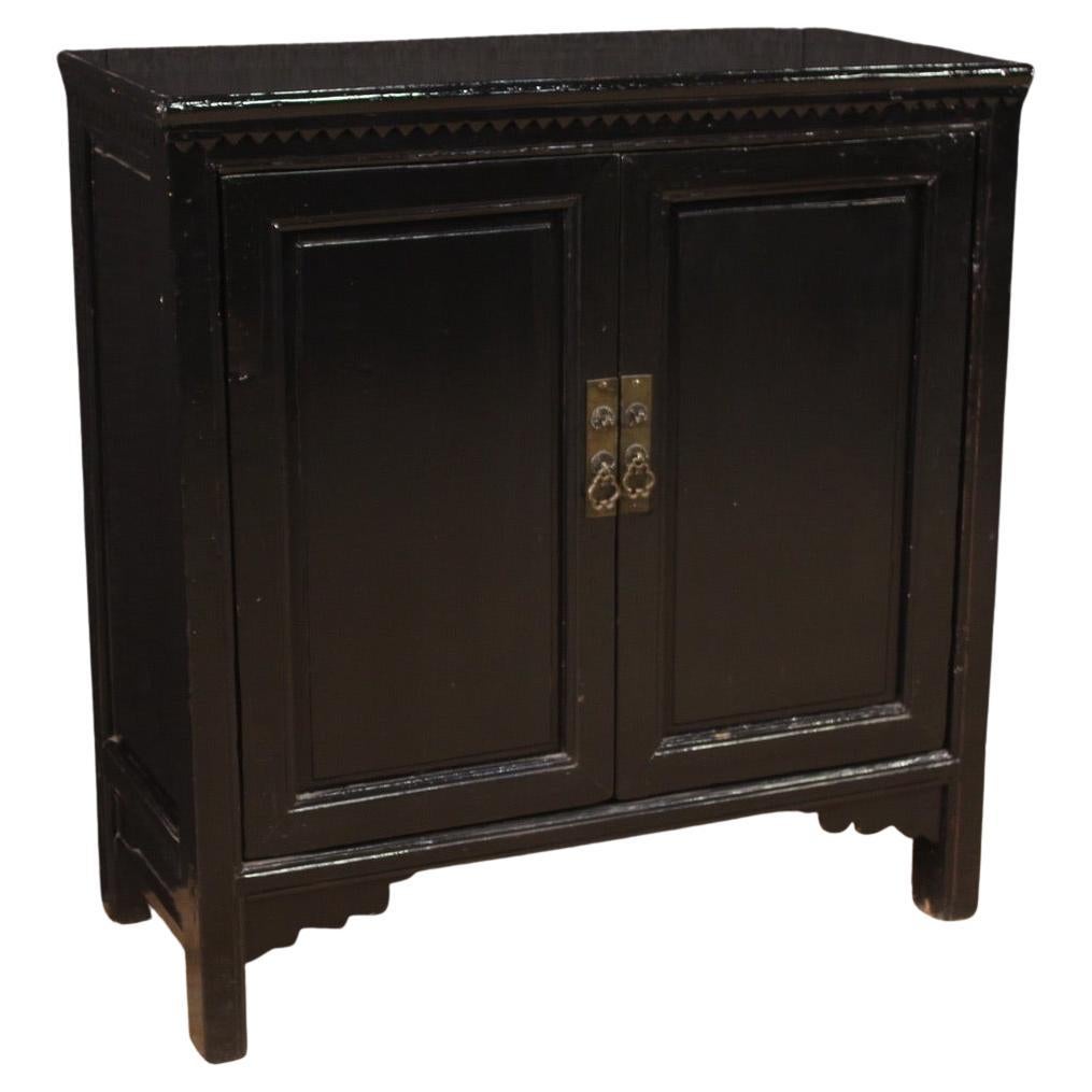 buffet chinois en bois laqué du 20e siècle, 1950