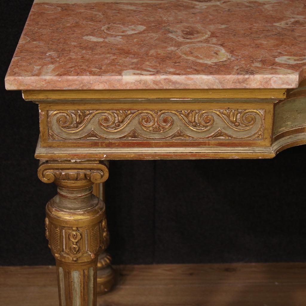 Console italienne de style Louis XVI en bois laqué du 20ème siècle avec plateau en marbre en vente 4