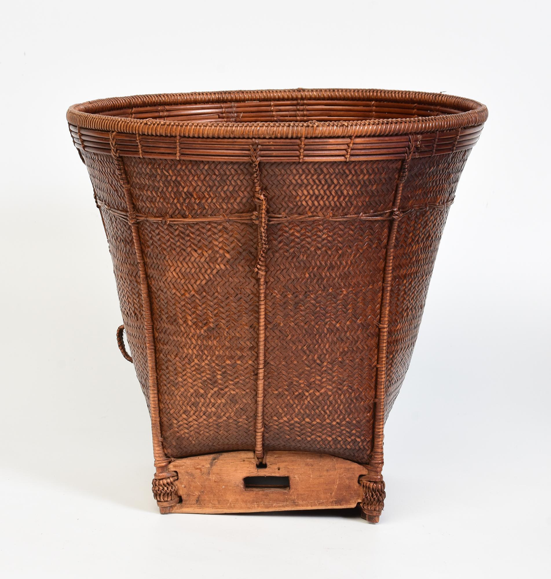 20th Century, Laos Bamboo Basket For Sale 5