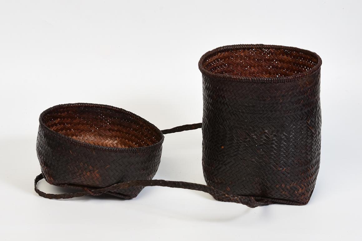20th Century, Laos Bamboo Basket with Cover For Sale 2
