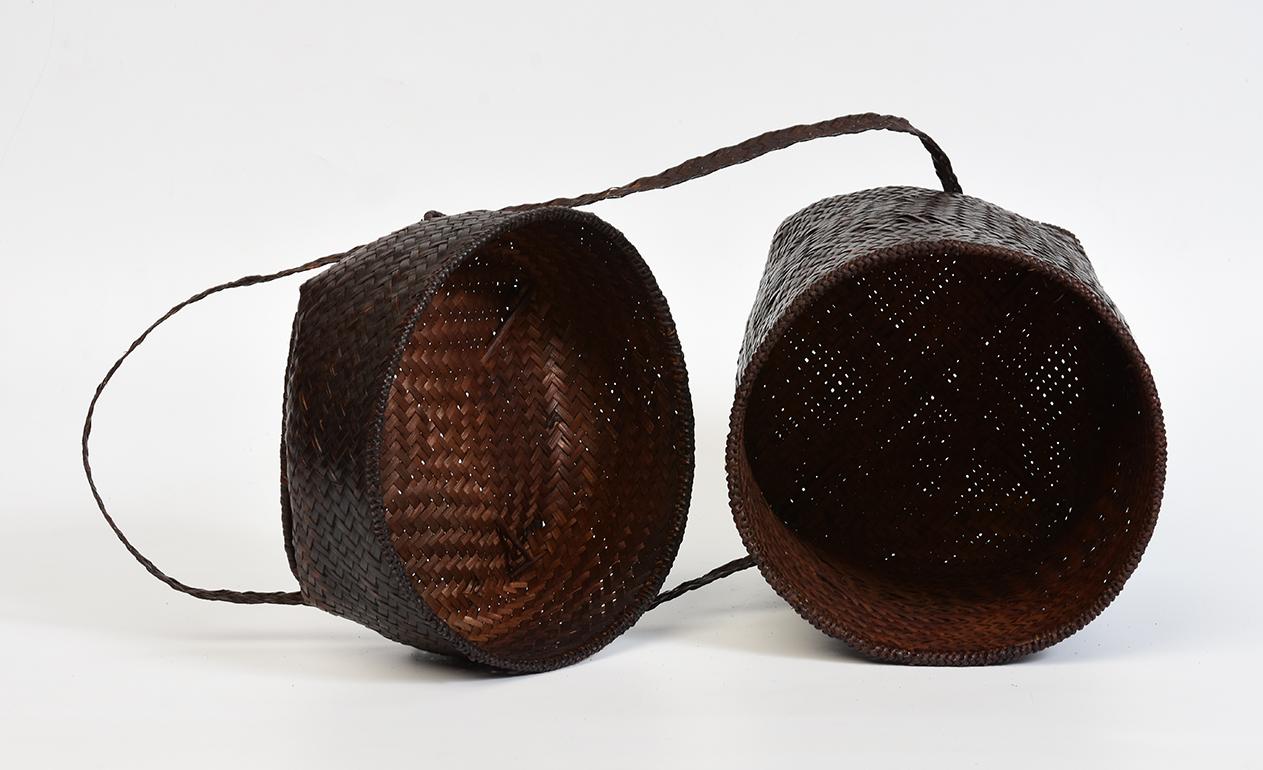 20th Century, Laos Bamboo Basket with Cover For Sale 3