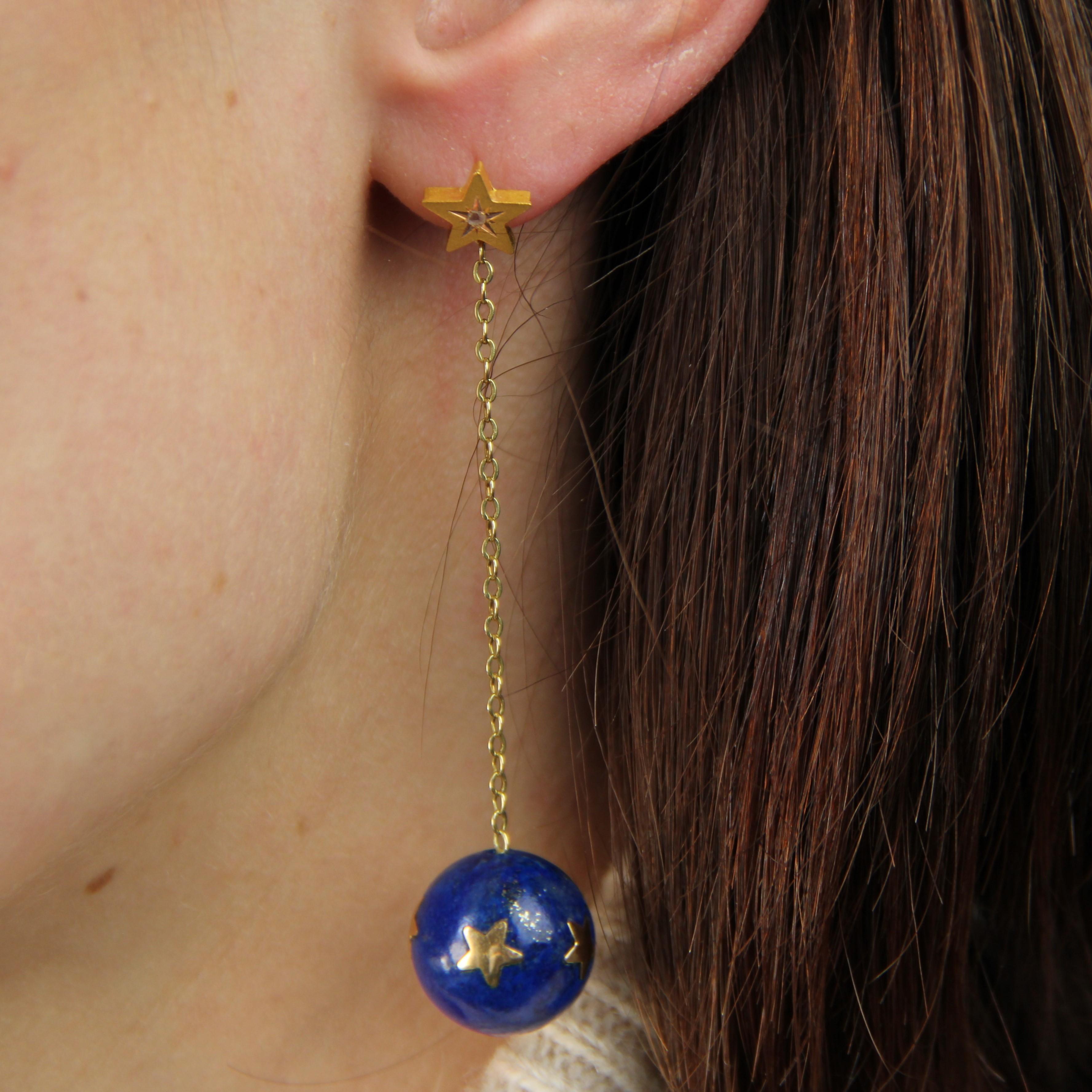 20th Century Lapis-Lazuli Ball Diamond 18 Karat Yellow Gold Dangle Star Earrings For Sale 1