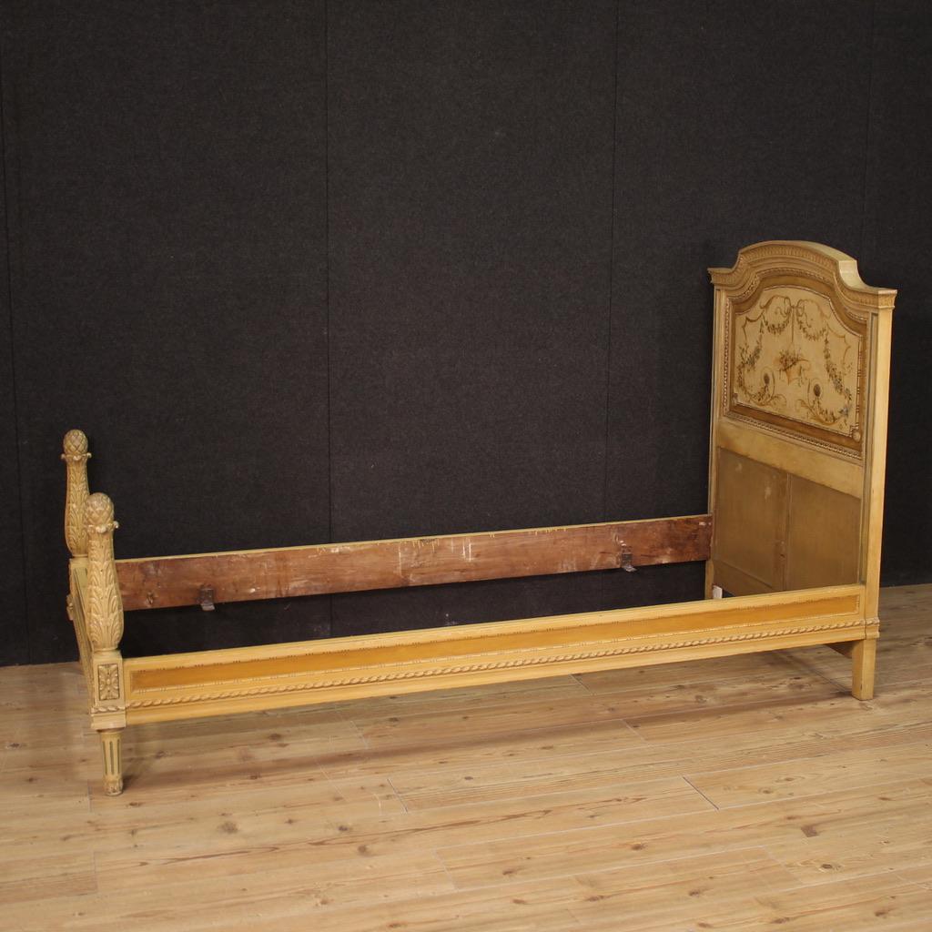 20th Century Laquered Wood Antique Italian Bed, 1960s For Sale 1
