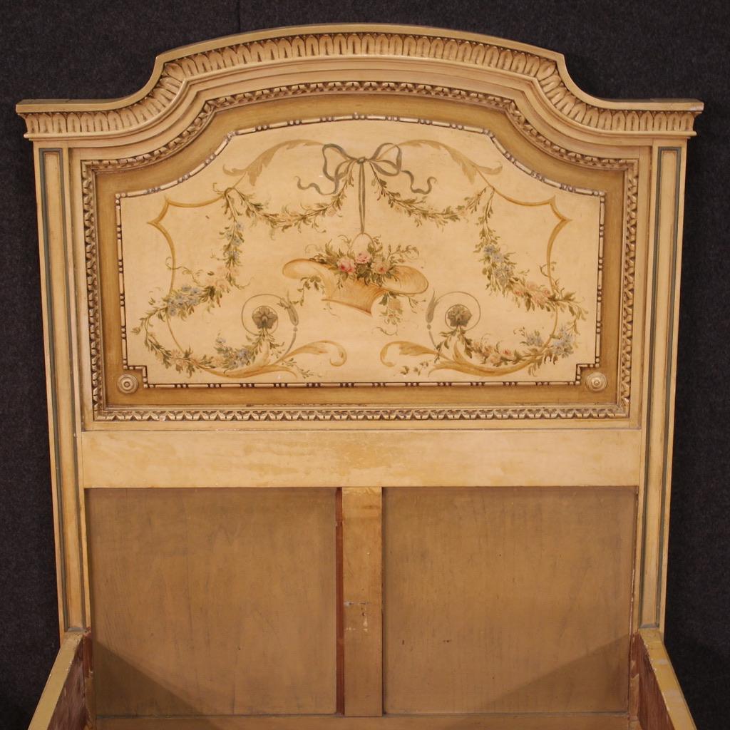 20th Century Laquered Wood in Louis XVI style Italian Bed, 1960s In Good Condition For Sale In Vicoforte, Piedmont