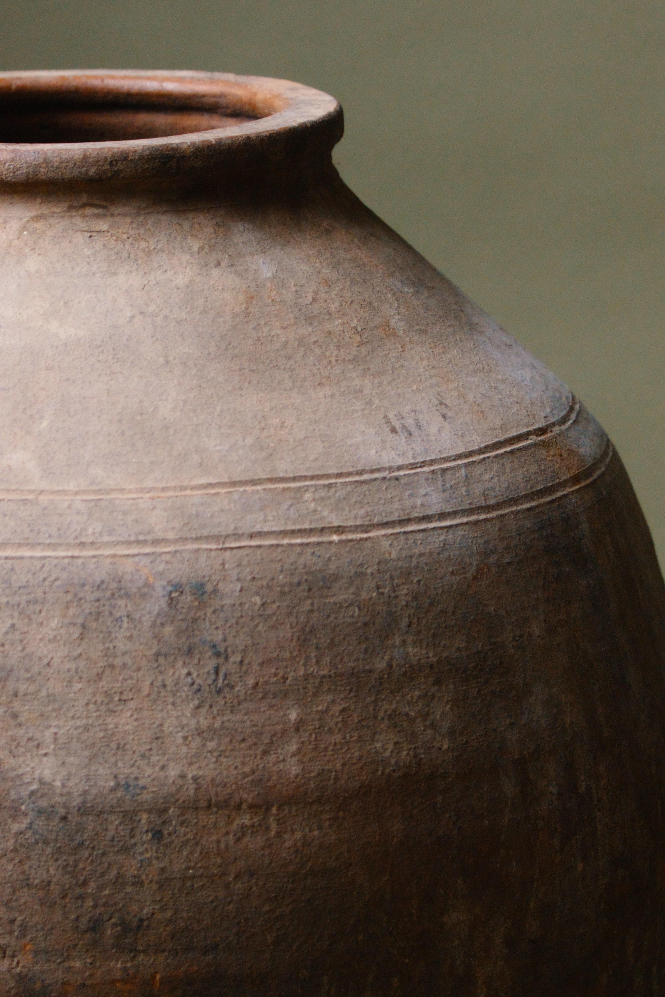 Metà XX secolo Grande vaso in terracotta anatolica del 20° secolo in vendita