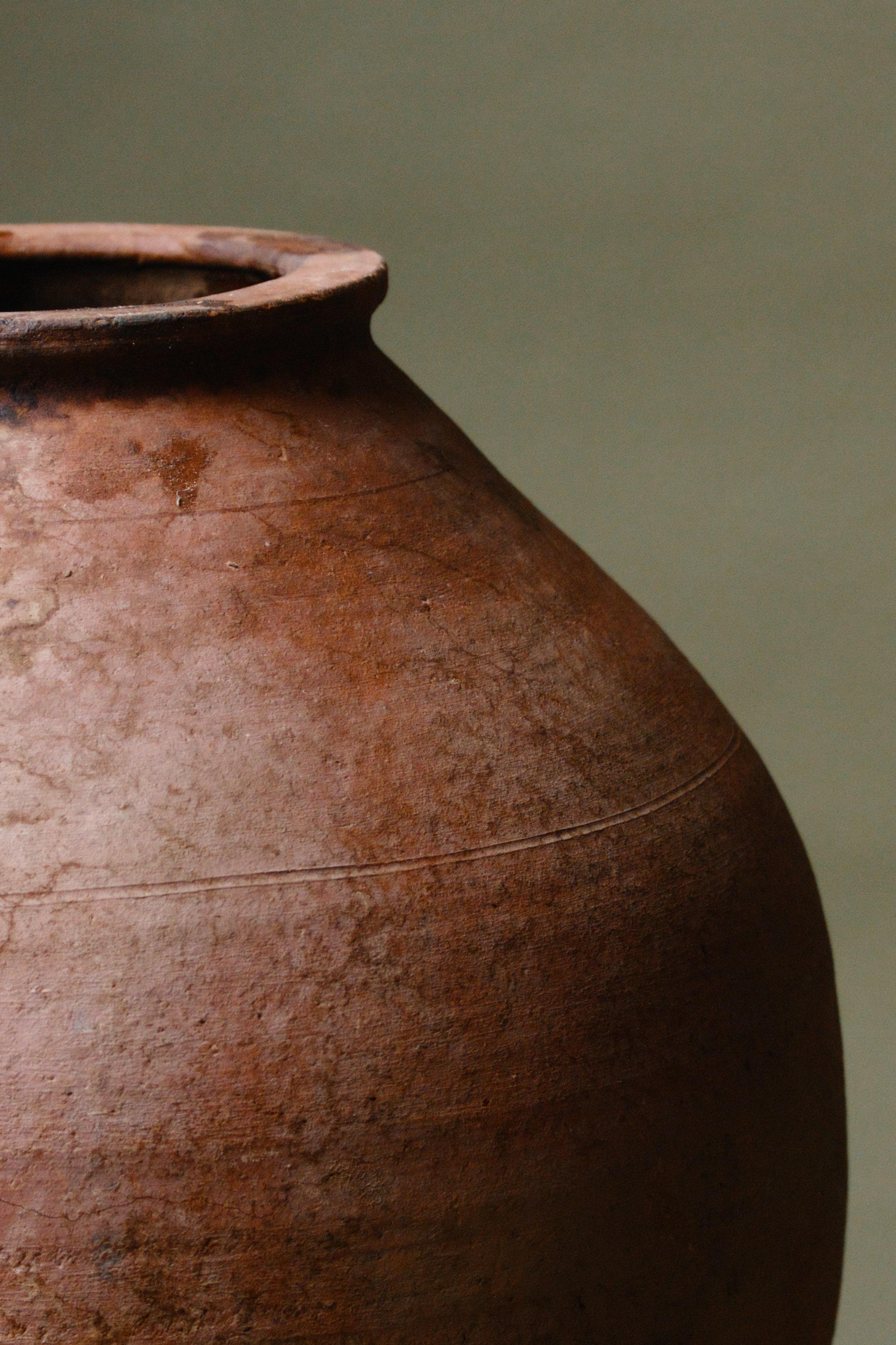 Gran tinaja de terracota de Anatolia del siglo XX Arcilla