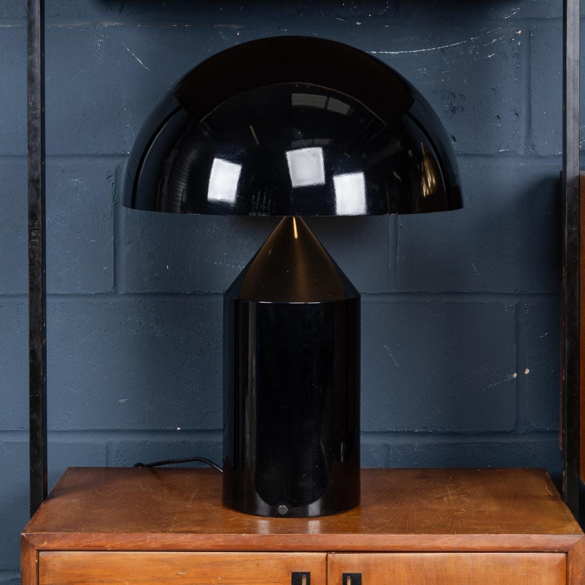 In the history of Italian design, the Atollo lamp has established itself as a style icon which, together with many other products, represented cultural evolution through the use of innovative materials and shapes that reflected the trends of the