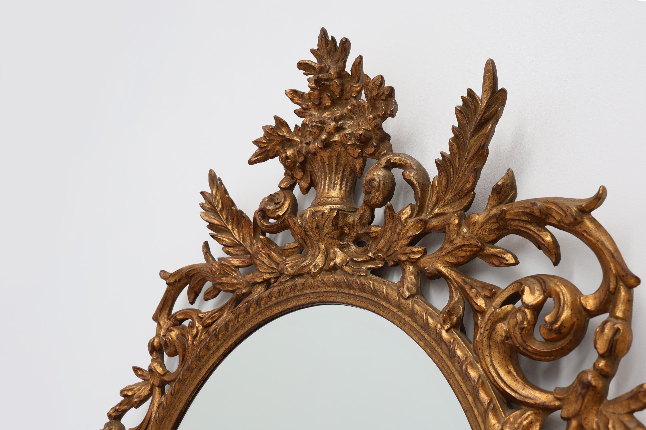 Miroir 20ème siècle Grand miroir baroque doré par Deknudt, Belgique en vente