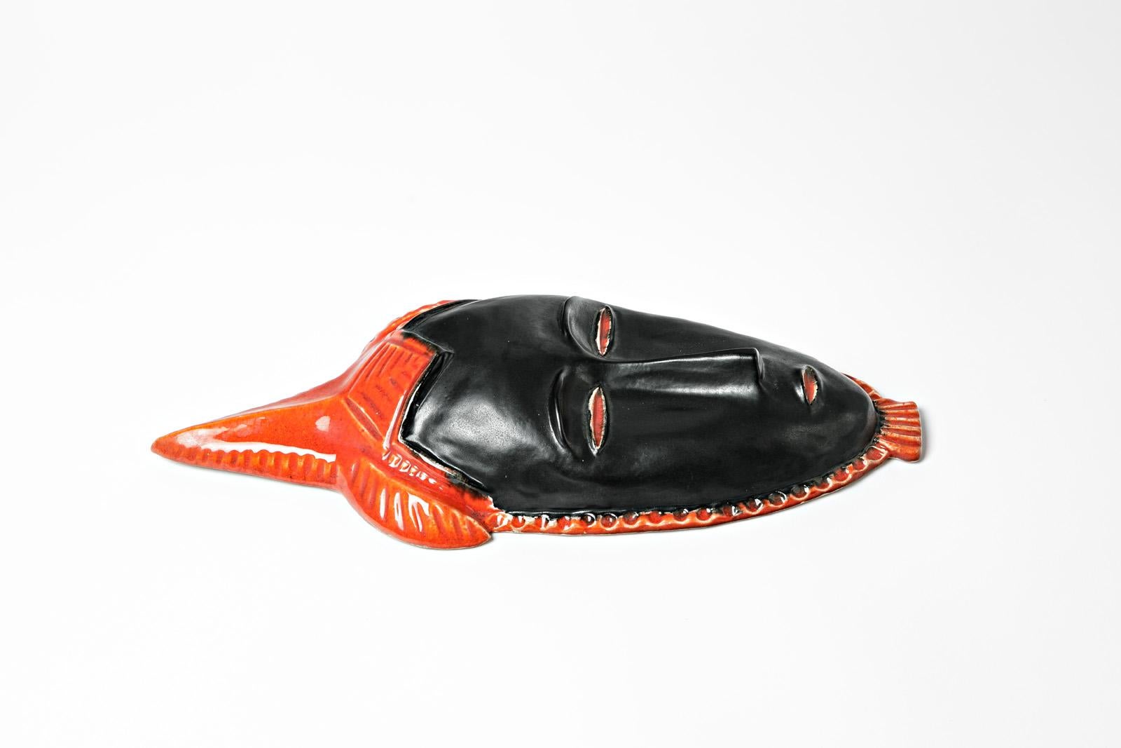 French 20th Century Large Black and Orange Ceramic Mask by Missy Annecy, circa 1950 For Sale