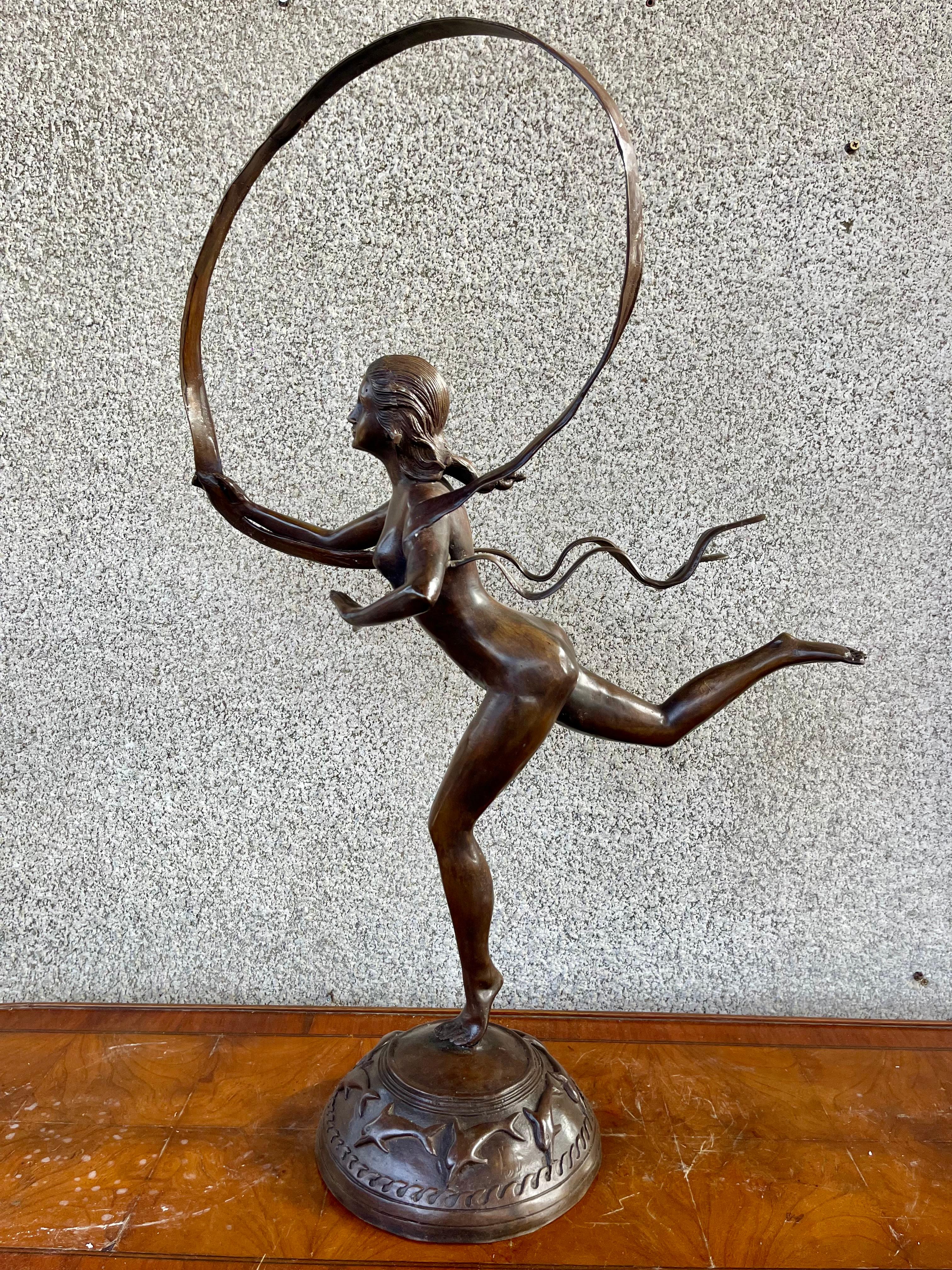 Dama da ballo a nastro in bronzo del XX secolo In condizioni buone in vendita a Southall, GB