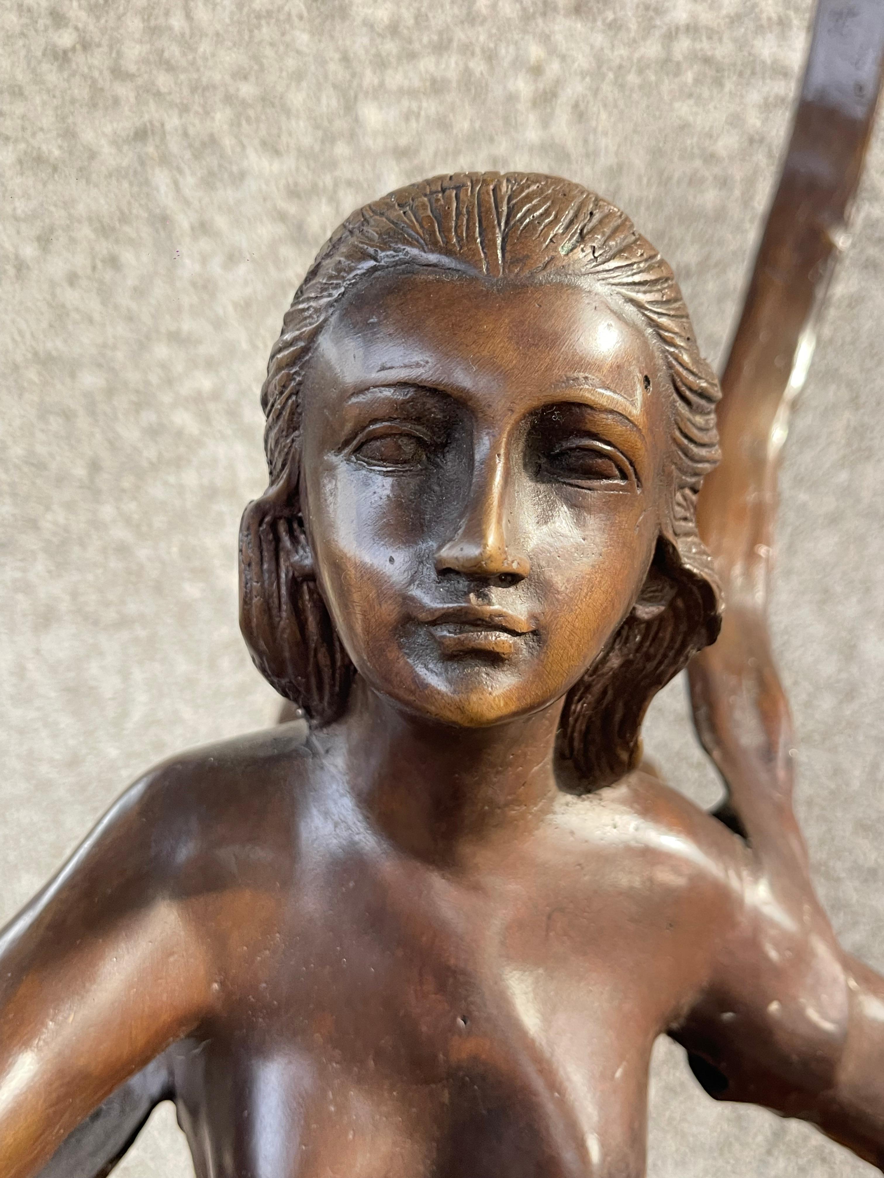 Dama da ballo a nastro in bronzo del XX secolo in vendita 4