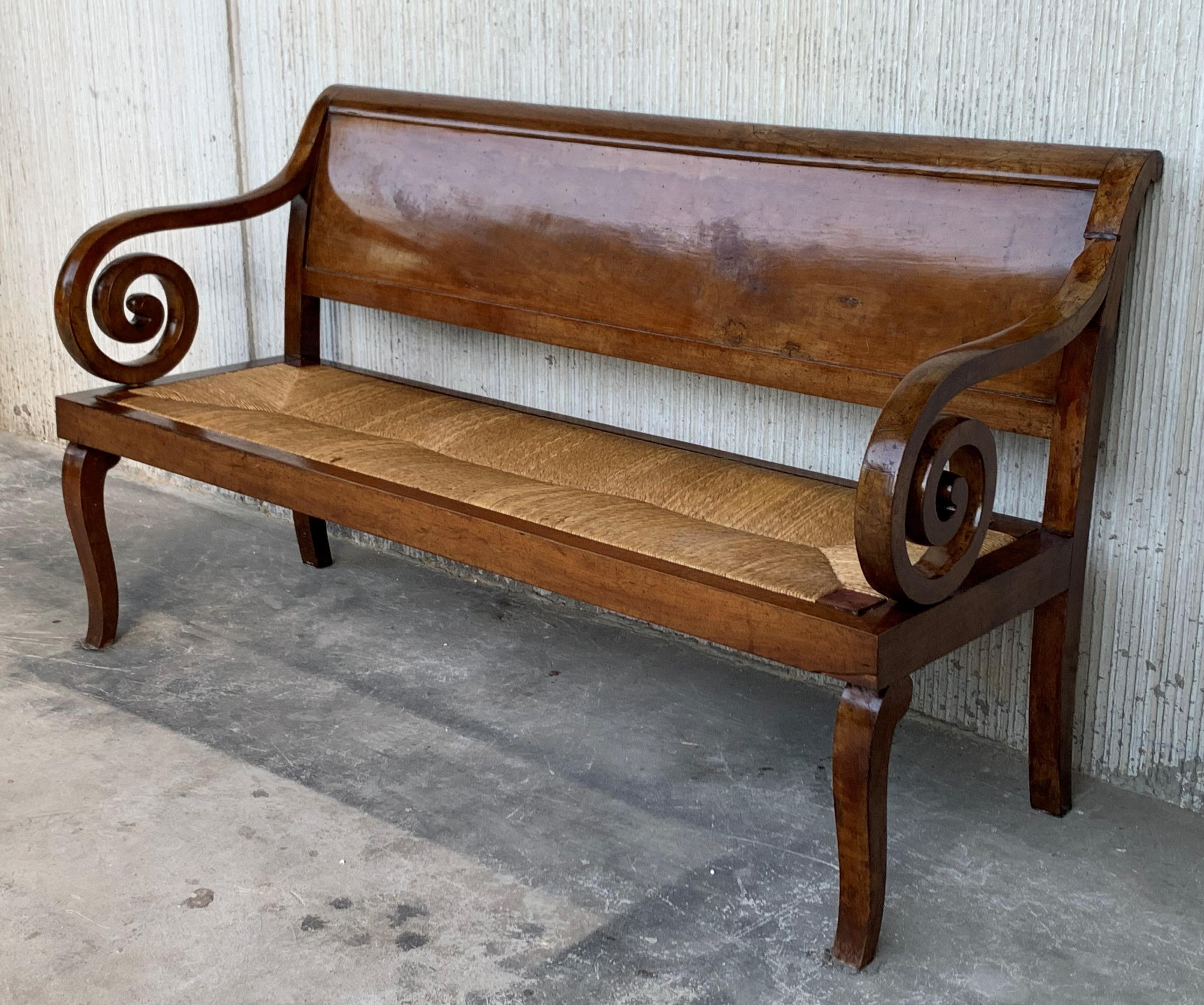 19th Century Large Catalan Bench in Walnut with Caned Seat In Good Condition In Miami, FL