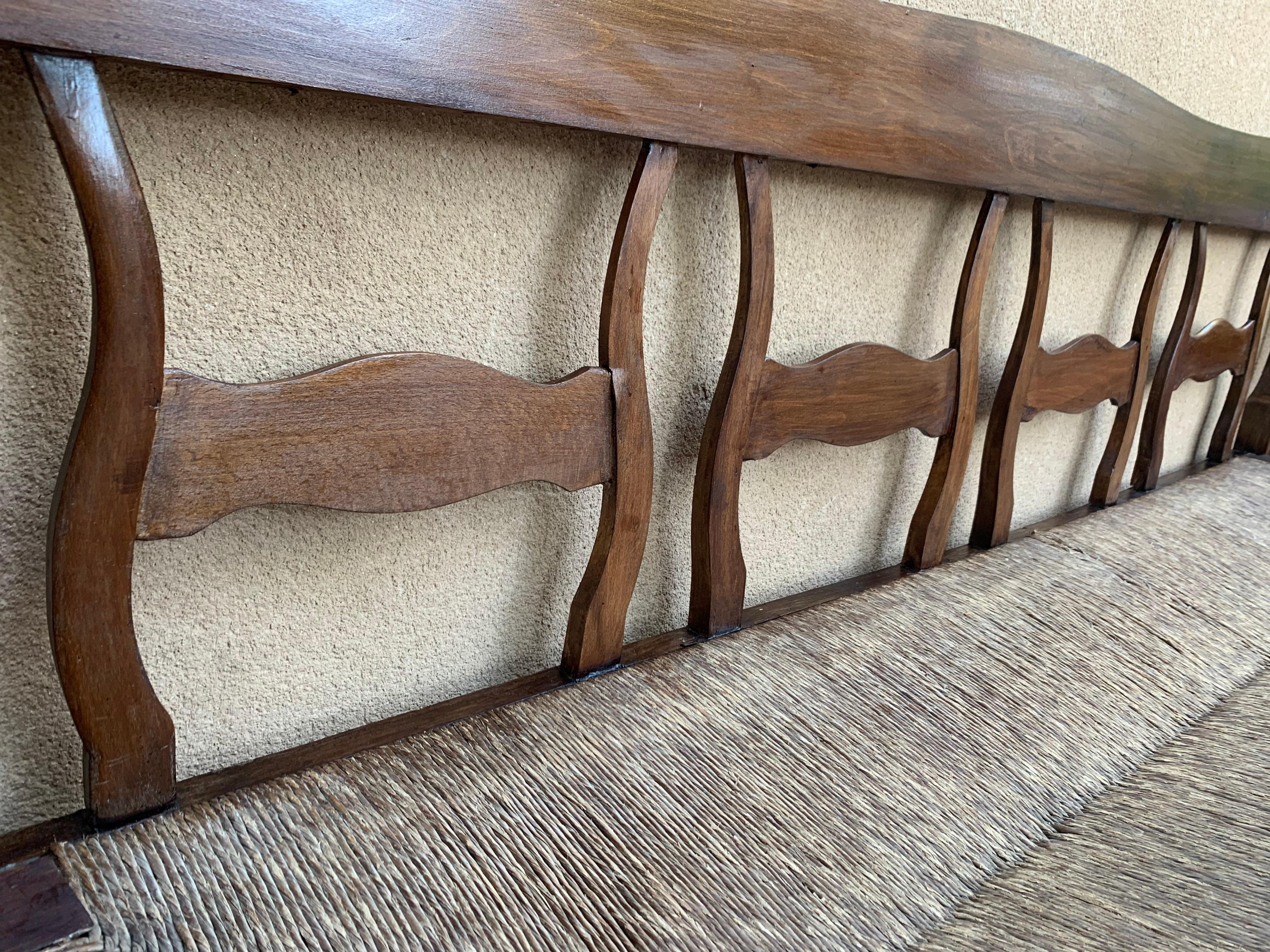 20th Century Large Catalan Bench in Walnut with Caned Seat In Good Condition For Sale In Miami, FL