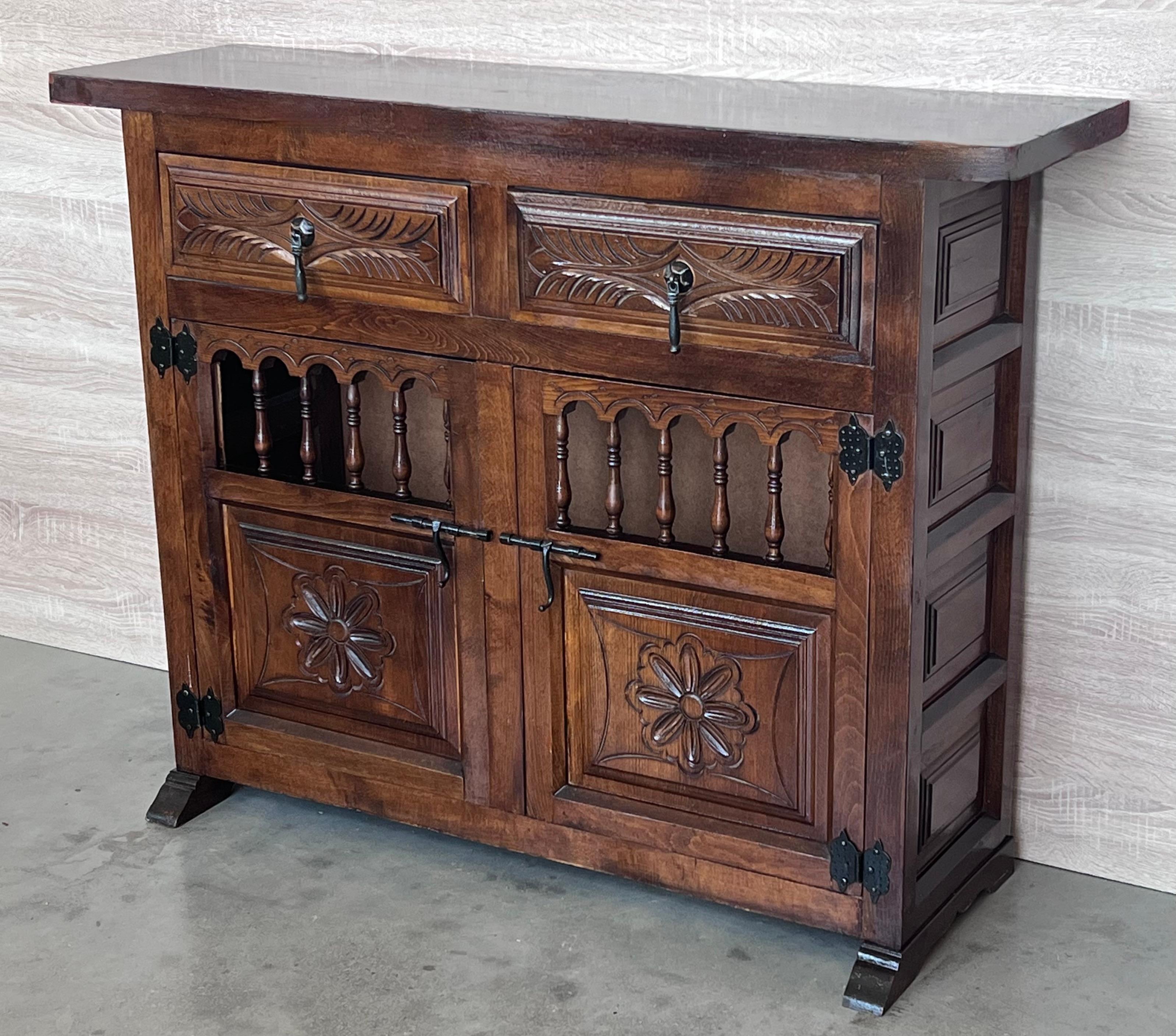 20th Century Large Catalan Spanish Baroque Carved Walnut Credenza or Buffet For Sale 2