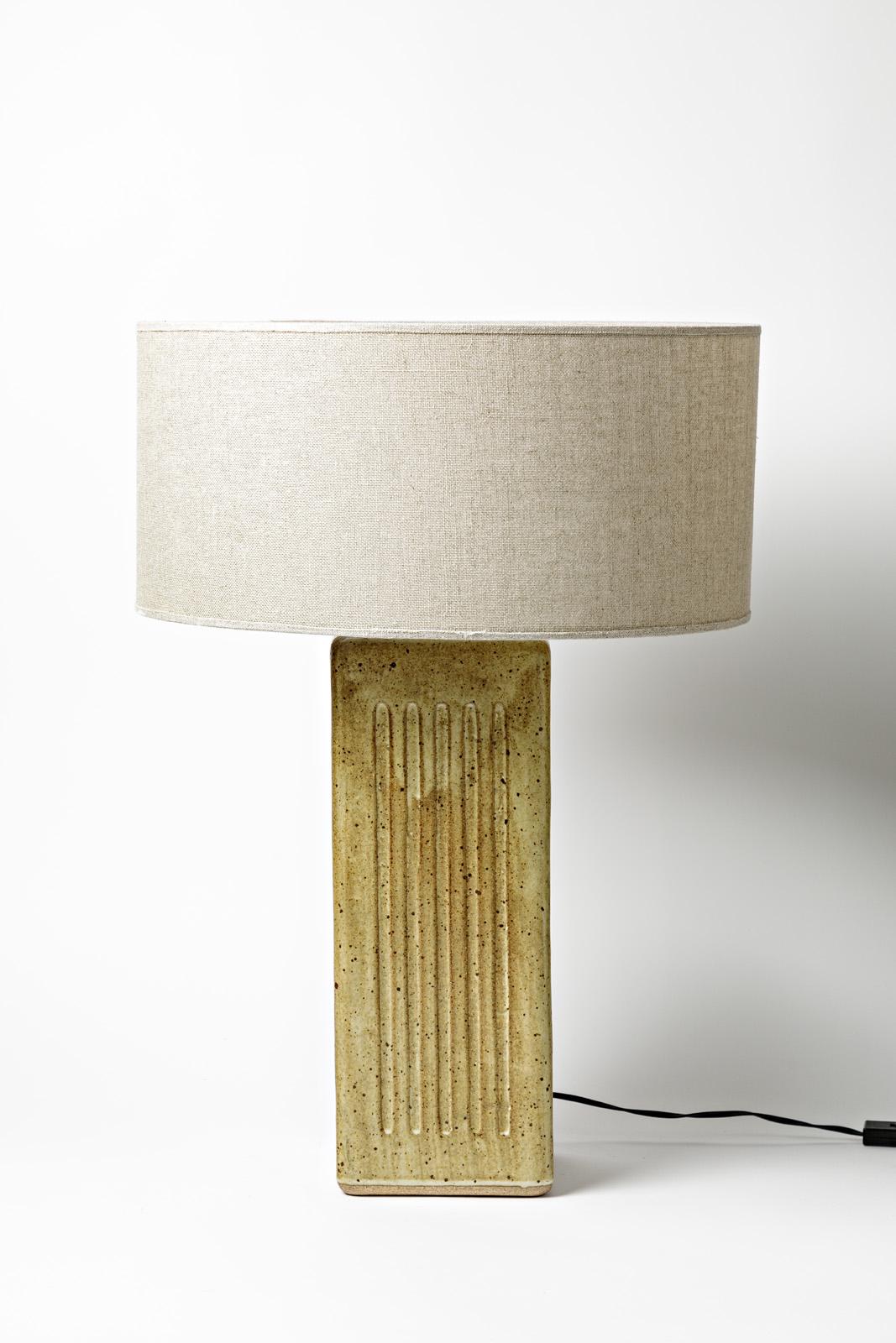 20ième siècle Grande lampe de bureau en céramique du 20ème siècle Pièce unique de fabrication artisanale française, 1960 en vente