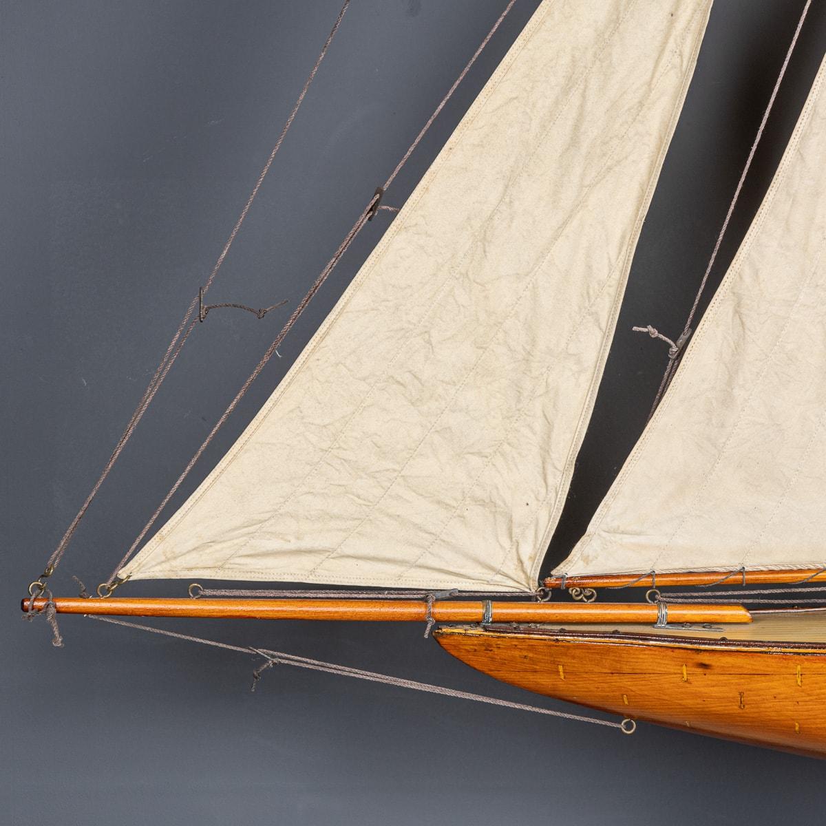 20th Century Large English Made Wooden Pond Yacht c.1930 For Sale 7