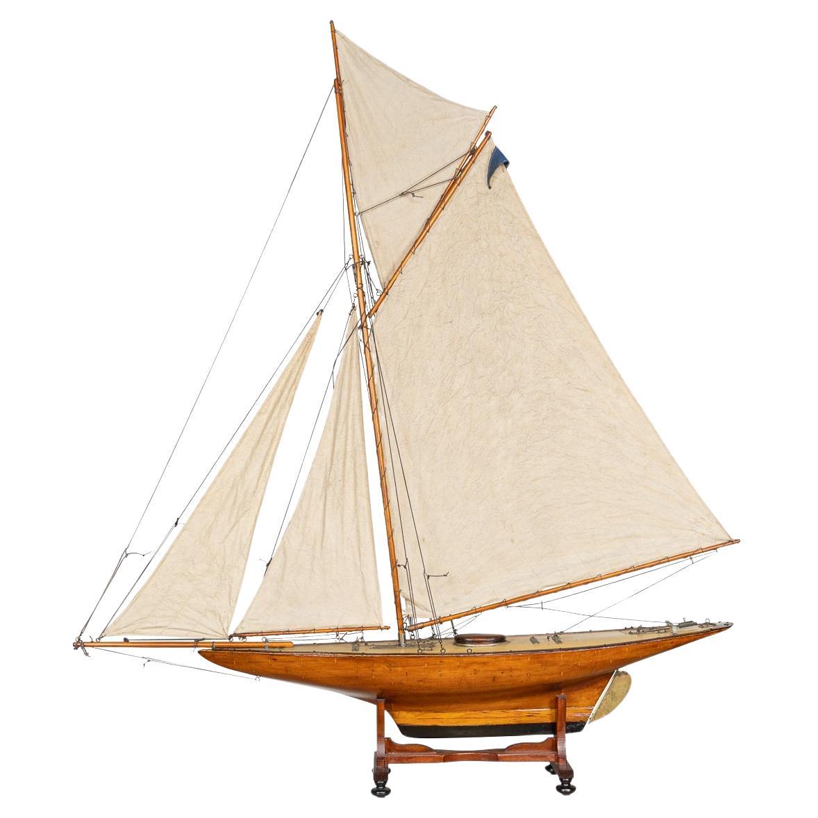 20th Century Large English Made Wooden Pond Yacht c.1930