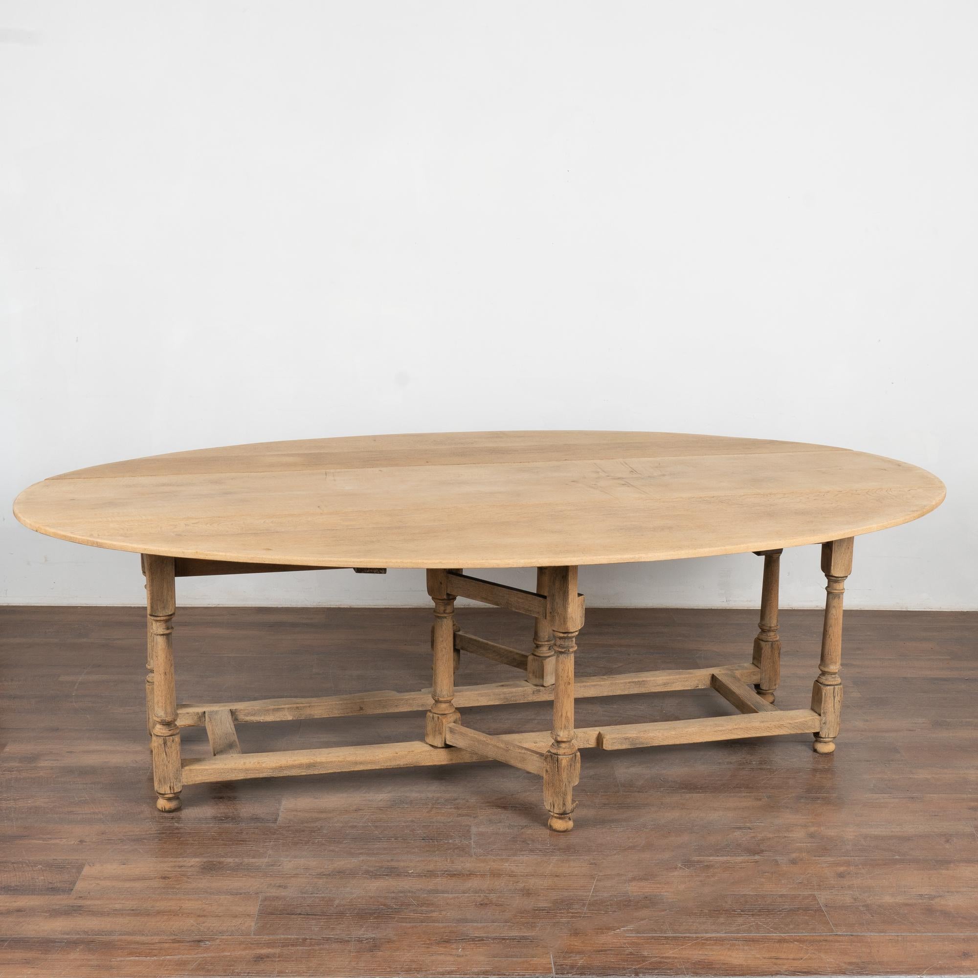 20th Century Large French Bleached Oak Gateleg Dining Table Console Table 7