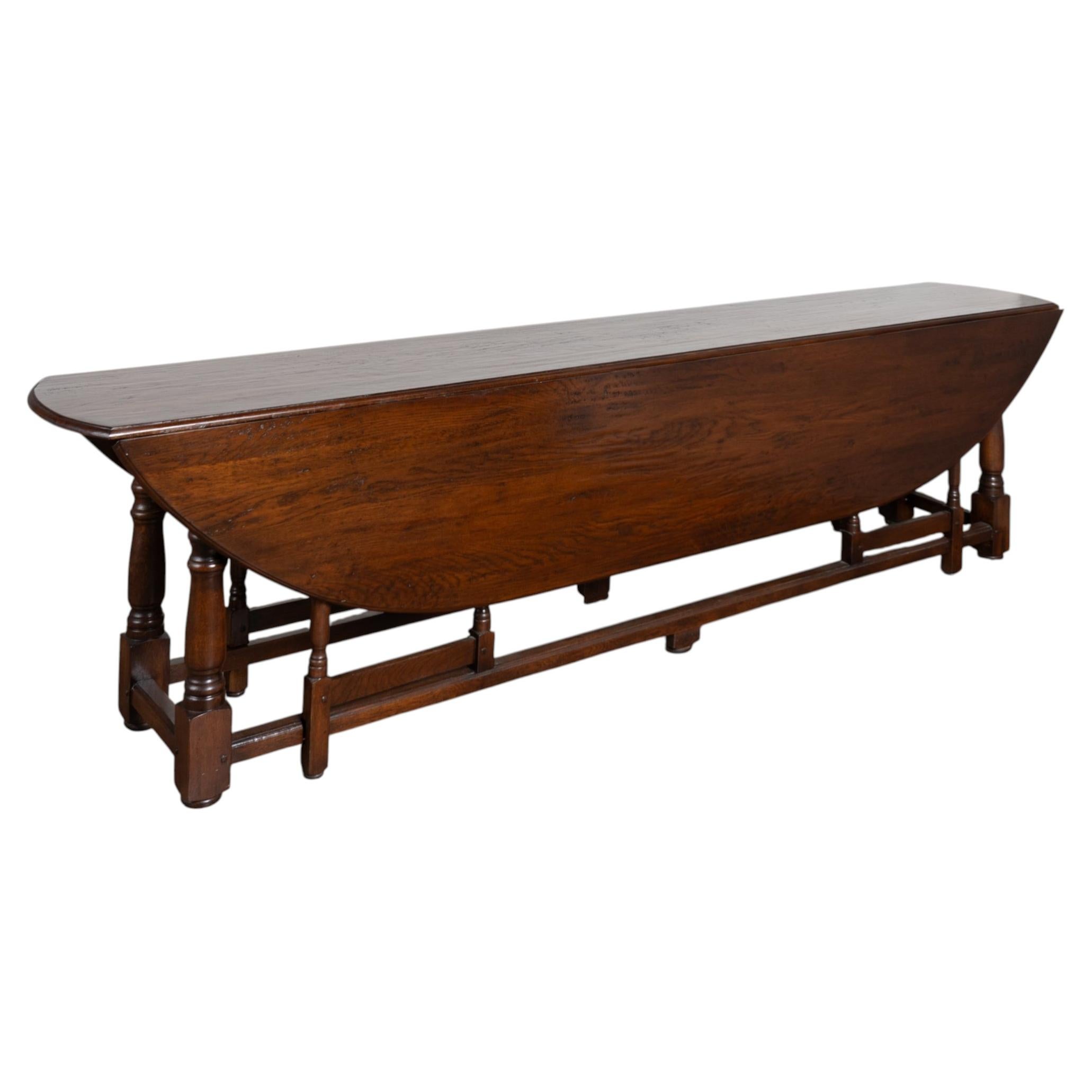 20th Century Large Gateleg English Wake Dining Table