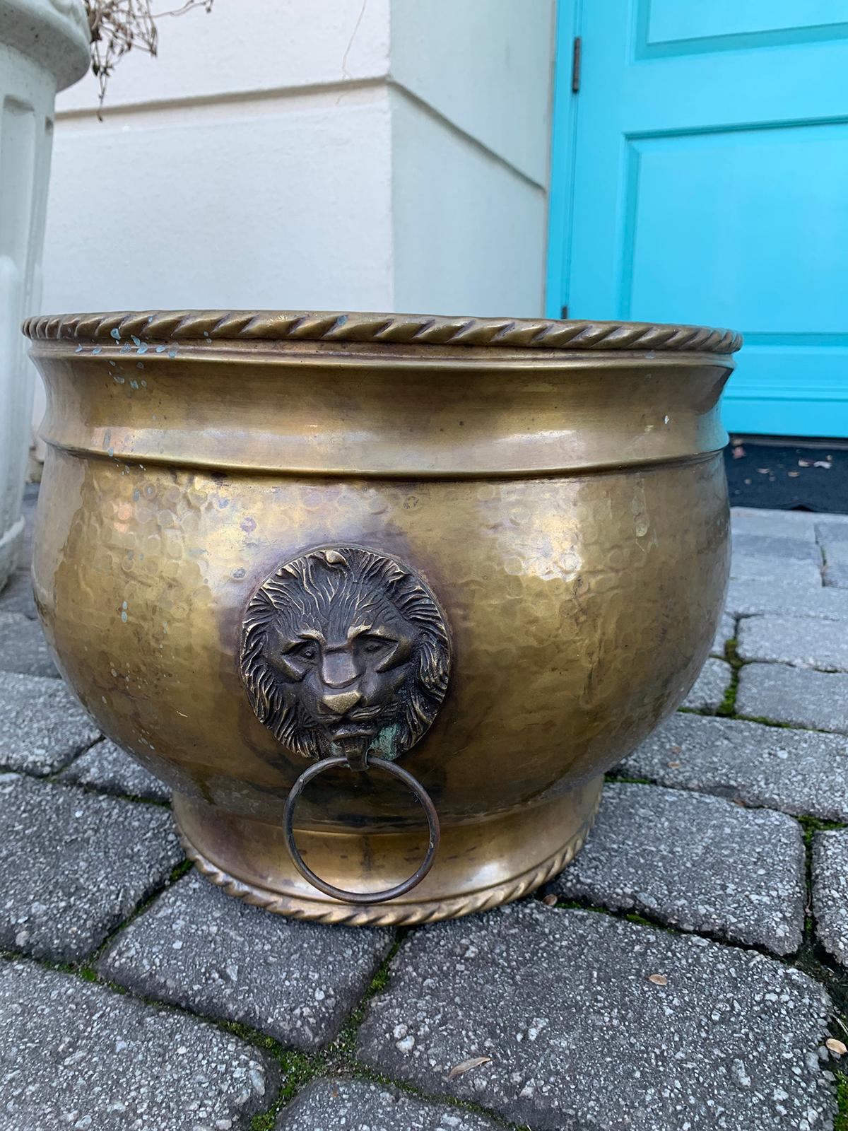 20th Century Large Hand-Hammered Brass Jardinière with Lion Head Pulls In Good Condition For Sale In Atlanta, GA