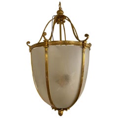 Siglo XX Gran Farol Colgante de Vidrio Esmerilado y Ormolu