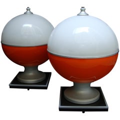 20th Century Large Italian Pair of Plastic and Aluminum Table Lamps