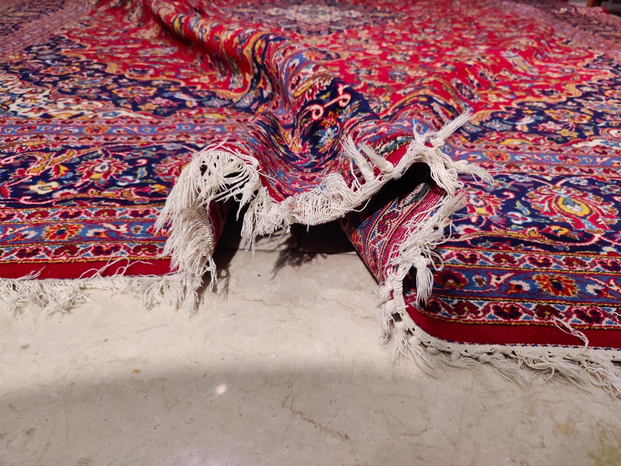 20th Century, Large Persian Kashan Carpet In Good Condition For Sale In Darmstadt, DE