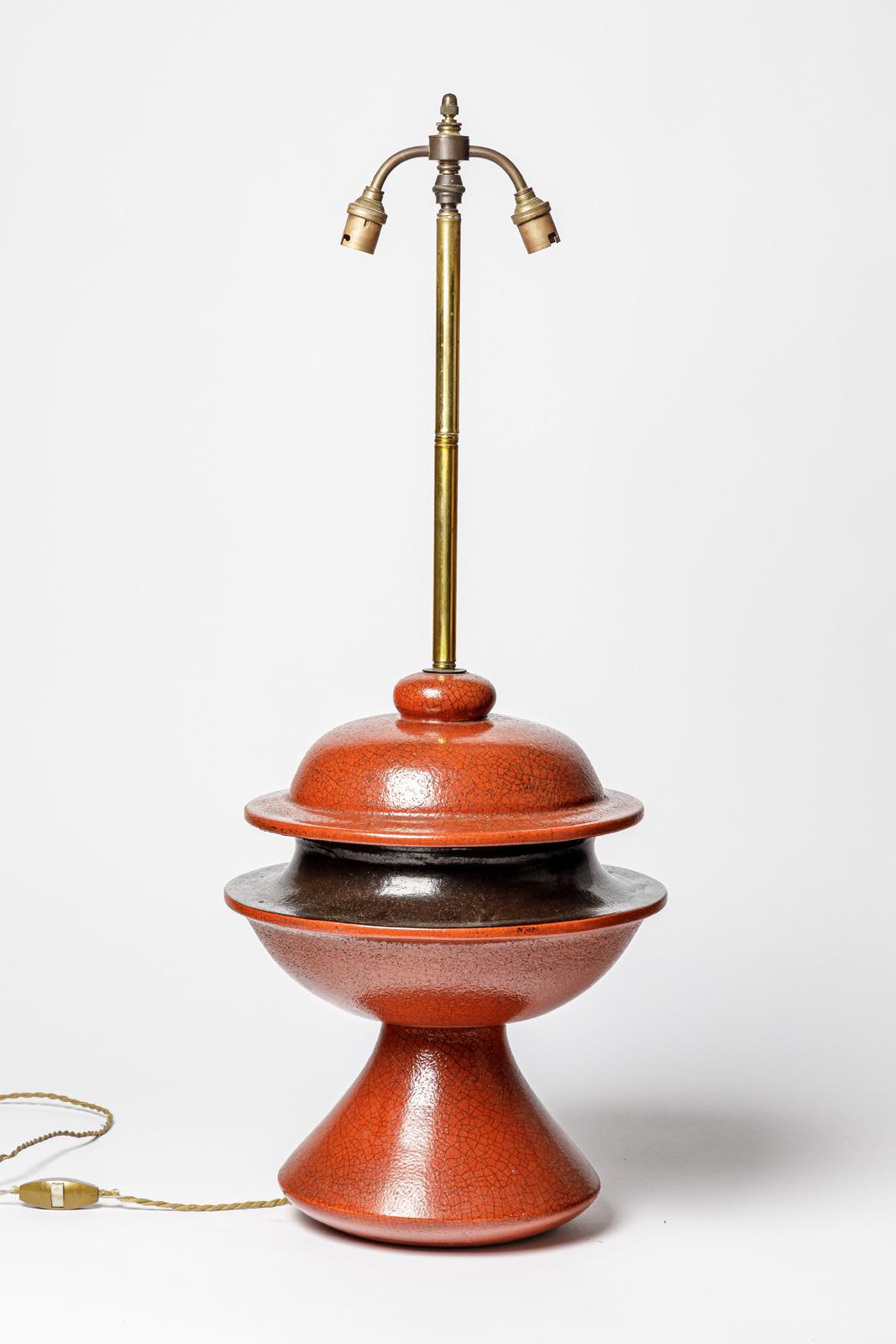 Français 20e siècle grande lampe de table en céramique rouge et noire circa 1970 unique fait main  en vente