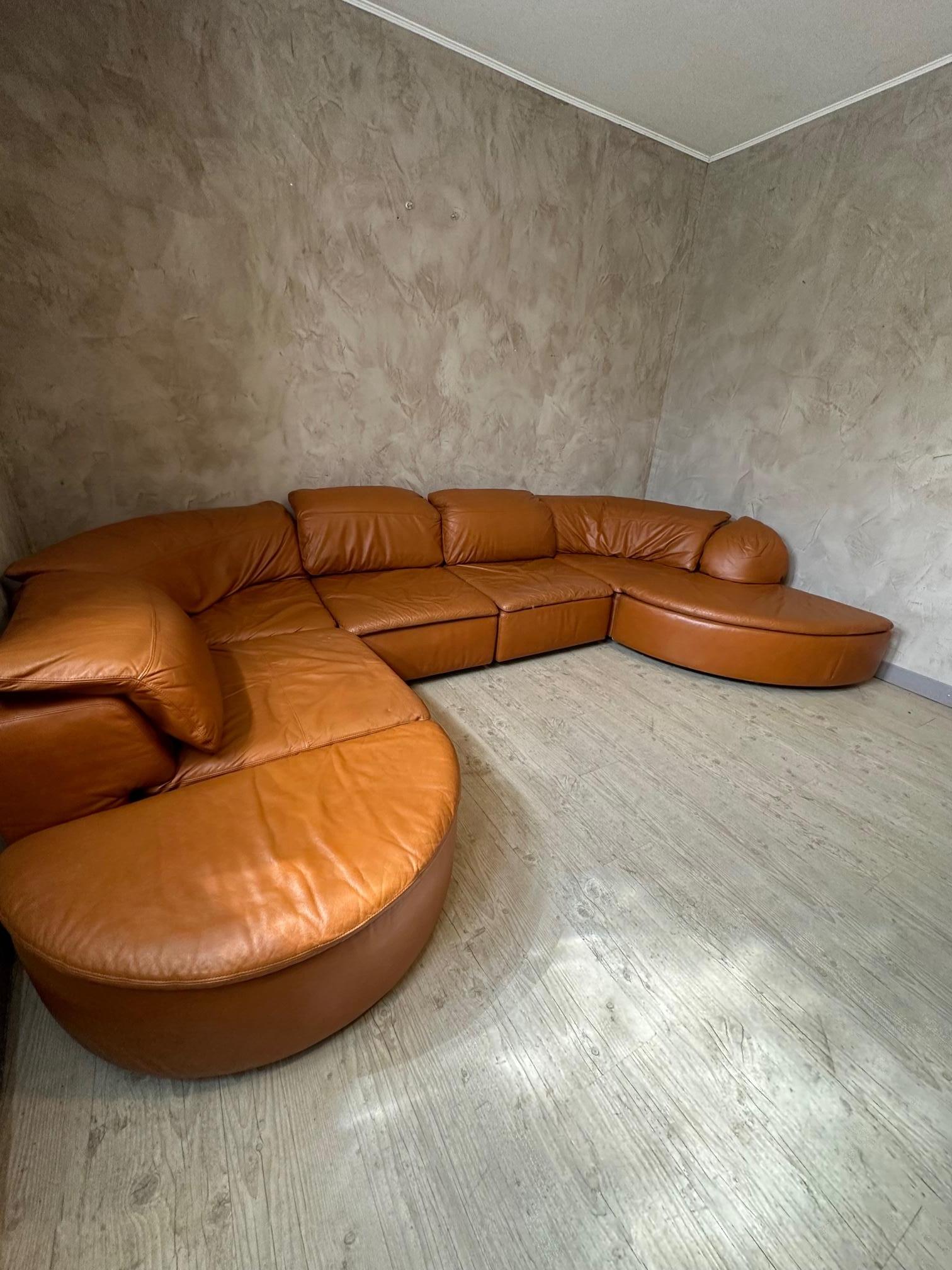 20th century Large Rounded Modular Leather Sofa by Laauser, 1970s 11