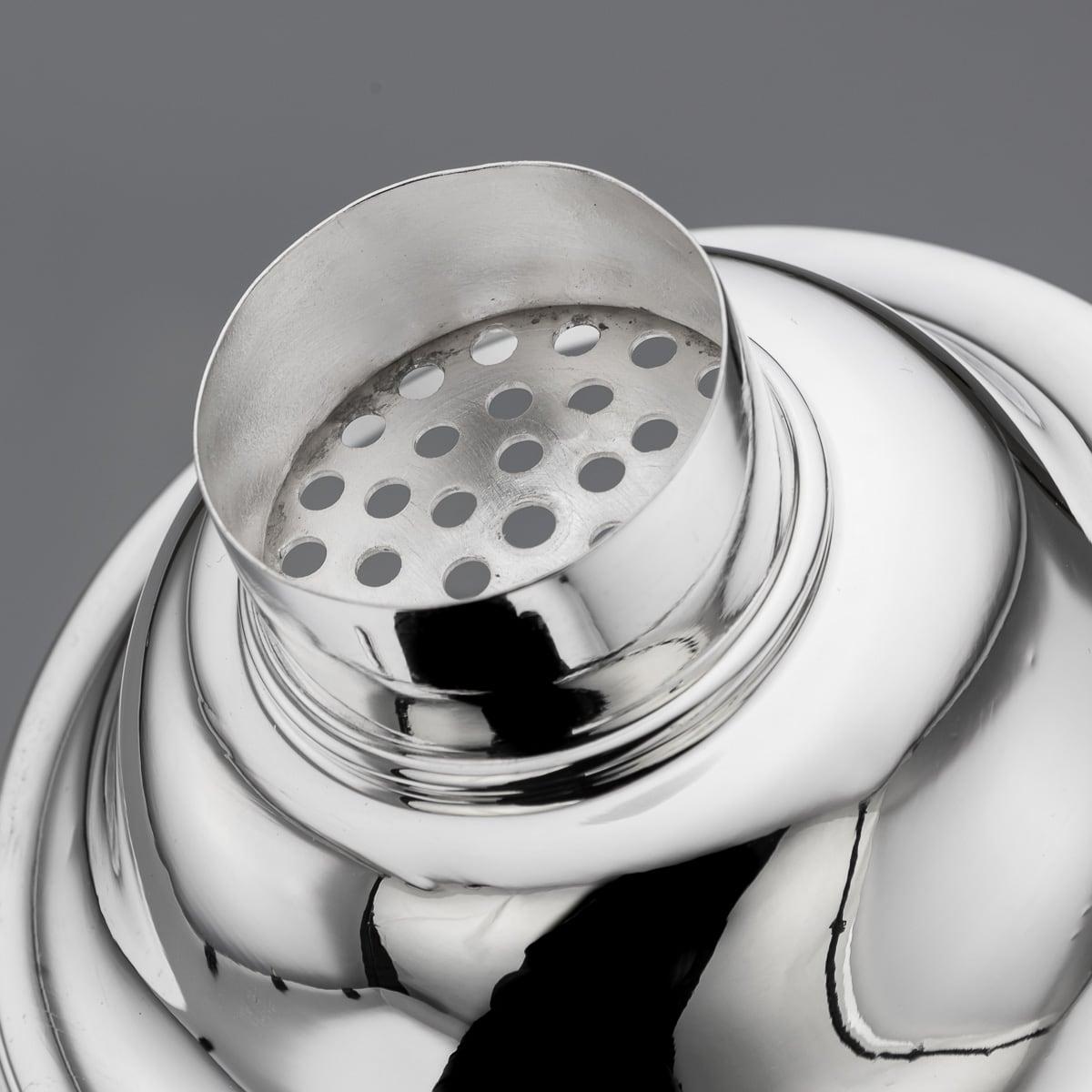 Großer versilberter Cocktailshaker des 20. Jahrhunderts von Dunhill aus London (Britisch) im Angebot